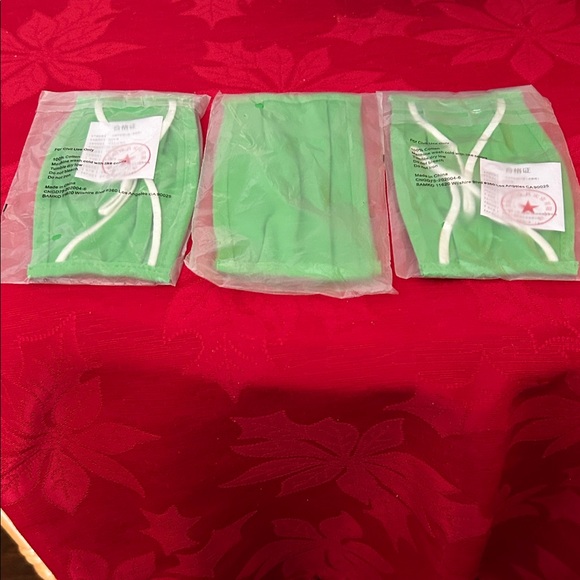 Face Masks 😷 - Picture 2 of 4